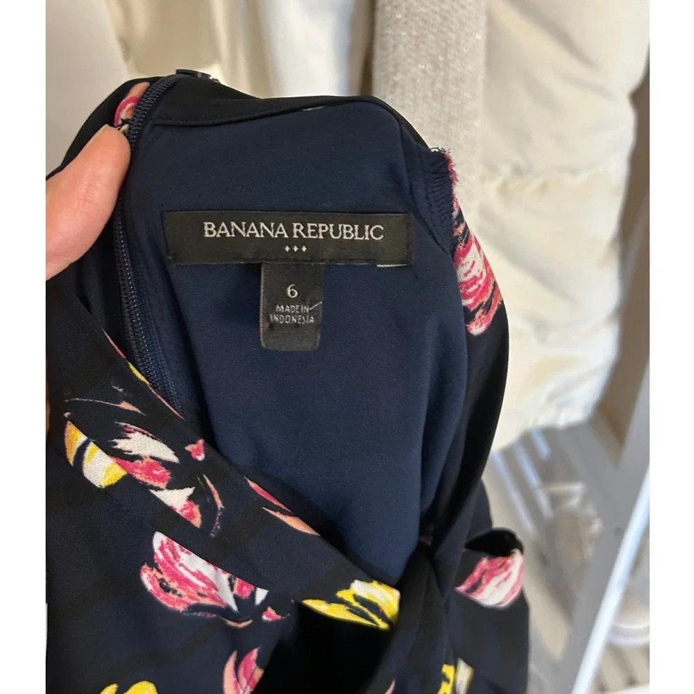 Banana Republic Womens Sz 6 Navy Twist Neck Multicolor Floral Sheath Dress #0433 - Picture 6 of 12